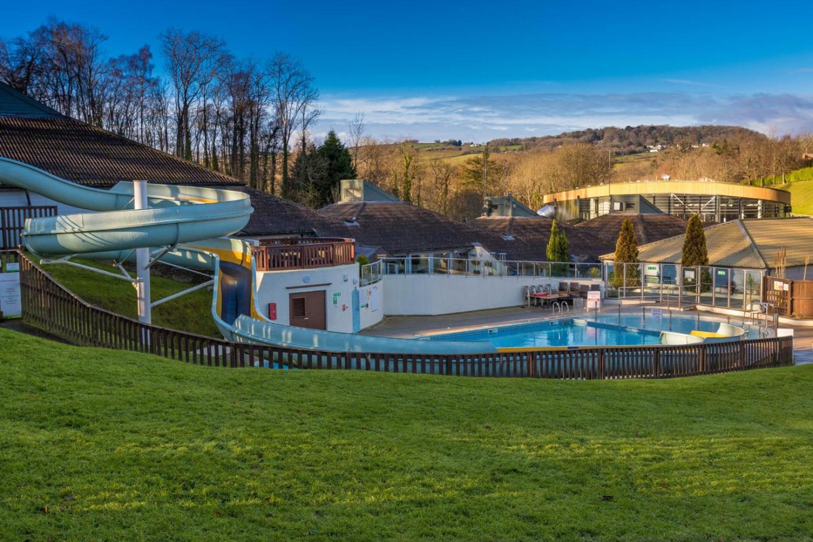 Conkers Lodge For 6 With Hot Tub & Secluded Decking - Spa Resort In Devon Chudleigh 外观 照片