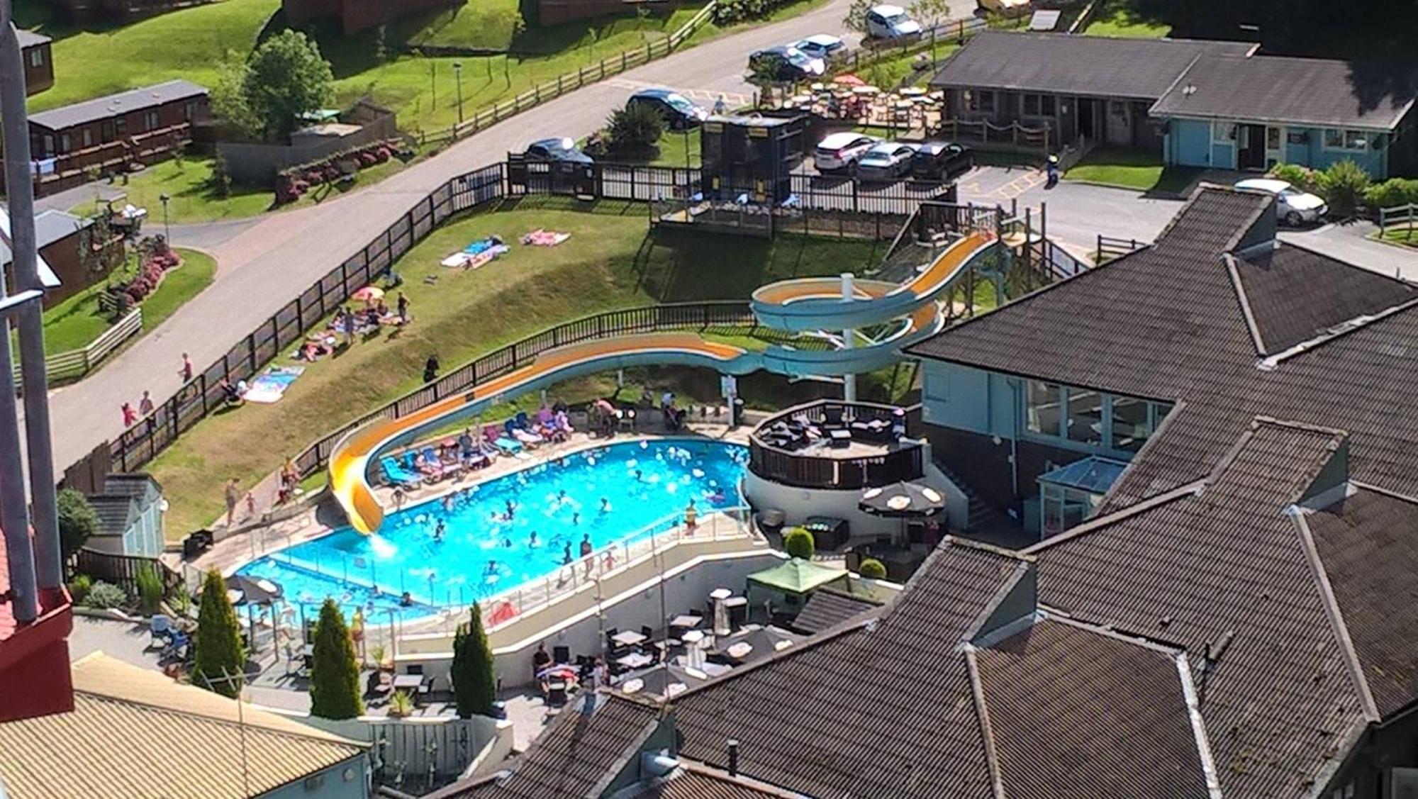 Conkers Lodge For 6 With Hot Tub & Secluded Decking - Spa Resort In Devon Chudleigh 外观 照片