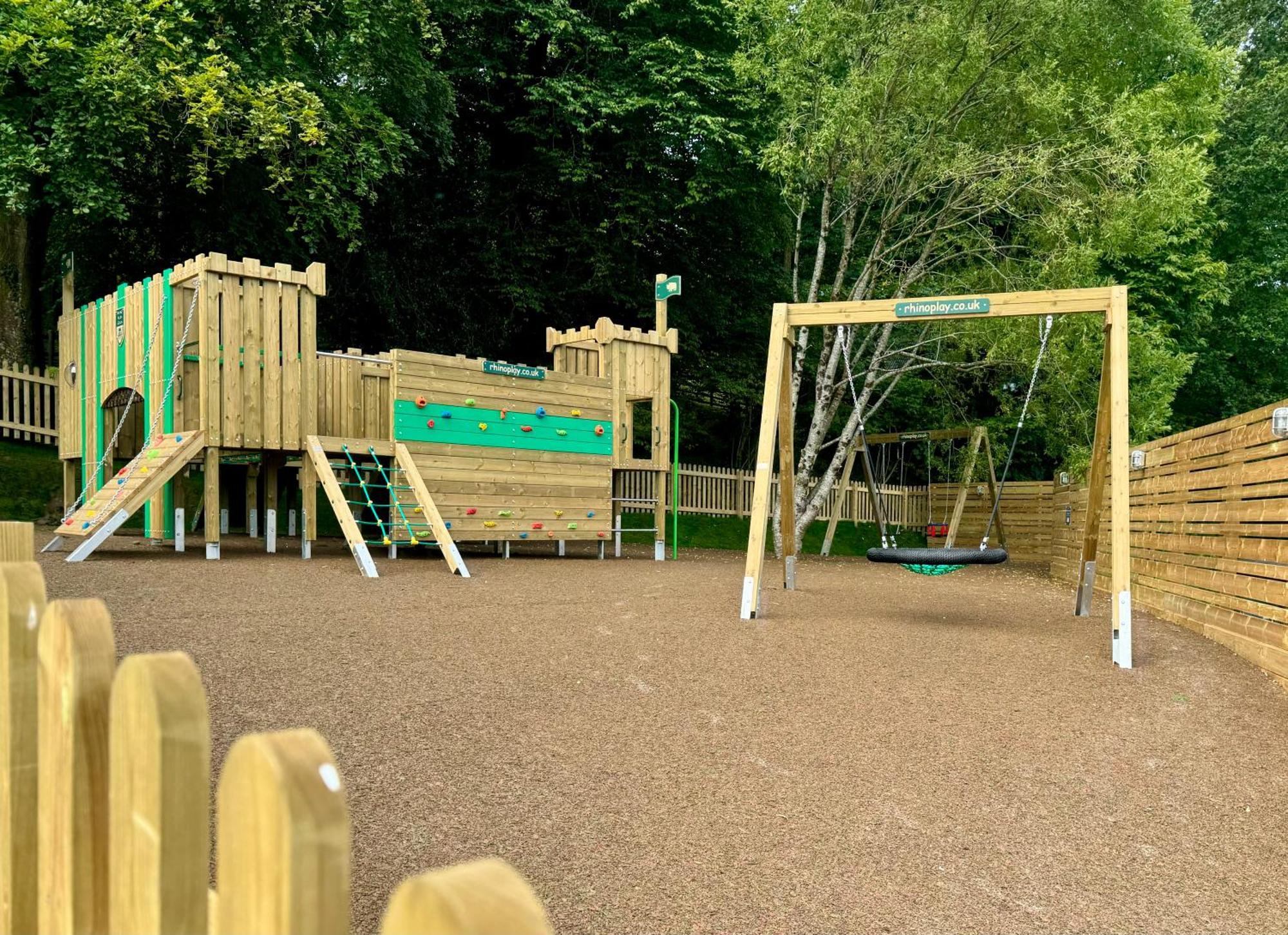 Conkers Lodge For 6 With Hot Tub & Secluded Decking - Spa Resort In Devon Chudleigh 外观 照片